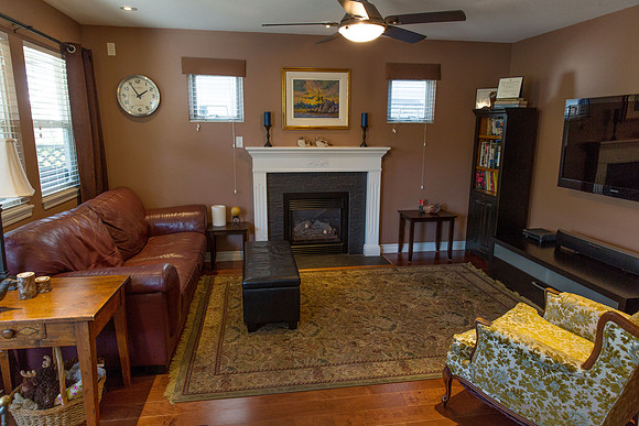 House Sale-8886