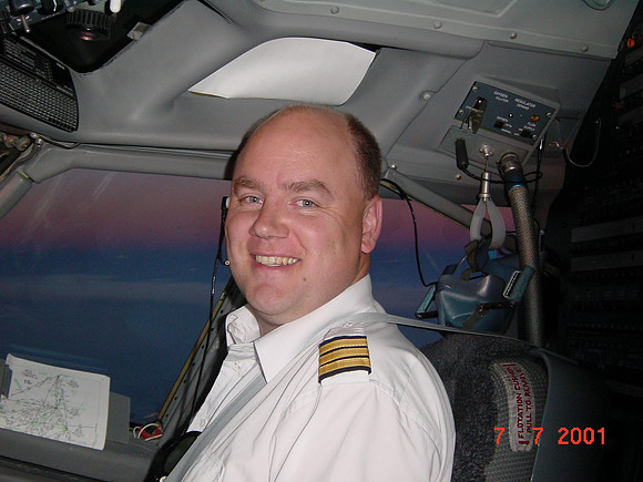 Don Flying The B737