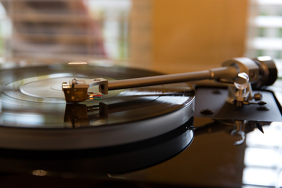 Listening Room-8990