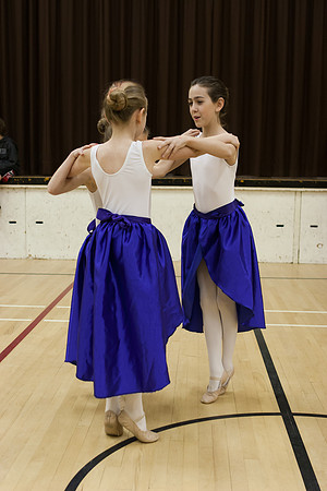 Querin Ballet - Hall's Prairie Market April 2006-0050